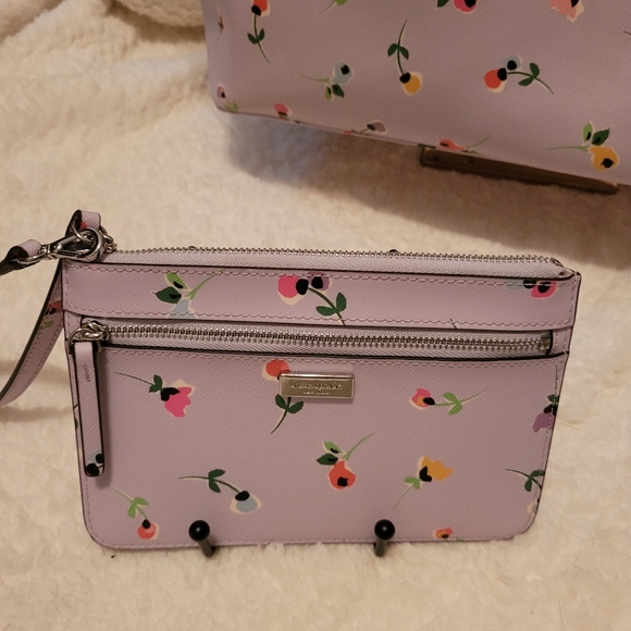 Kate Spade purse and wristlet - Picture 12 of 14